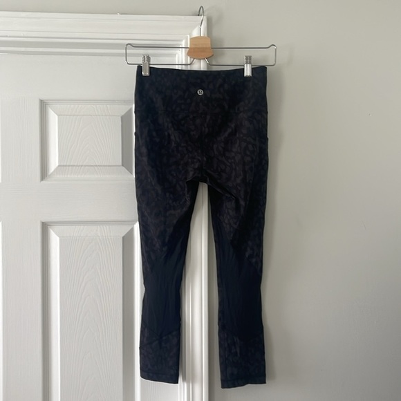 Lululemon Pace Rival High Rise Legging 22" - Picture 3 of 6